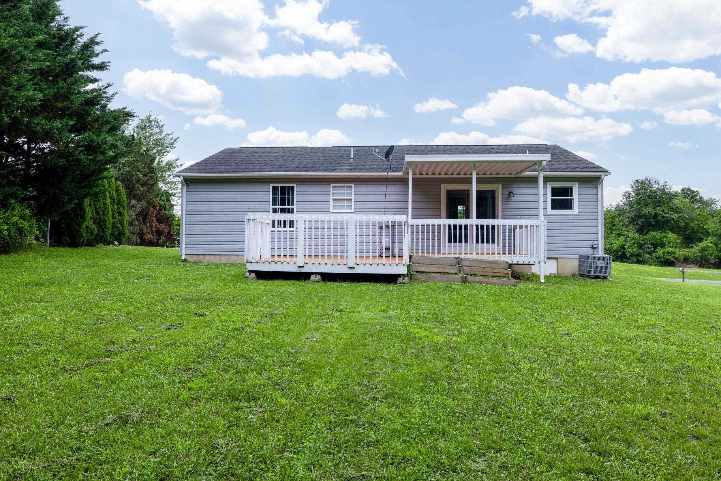 14 AUBURN DR, GROTTOES, Virginia 24441, 3 Bedrooms Bedrooms, ,2 BathroomsBathrooms,Residential,14 Auburn Dr, Grottoes, VA 24441,14 AUBURN DR,665864 MLS # 665864