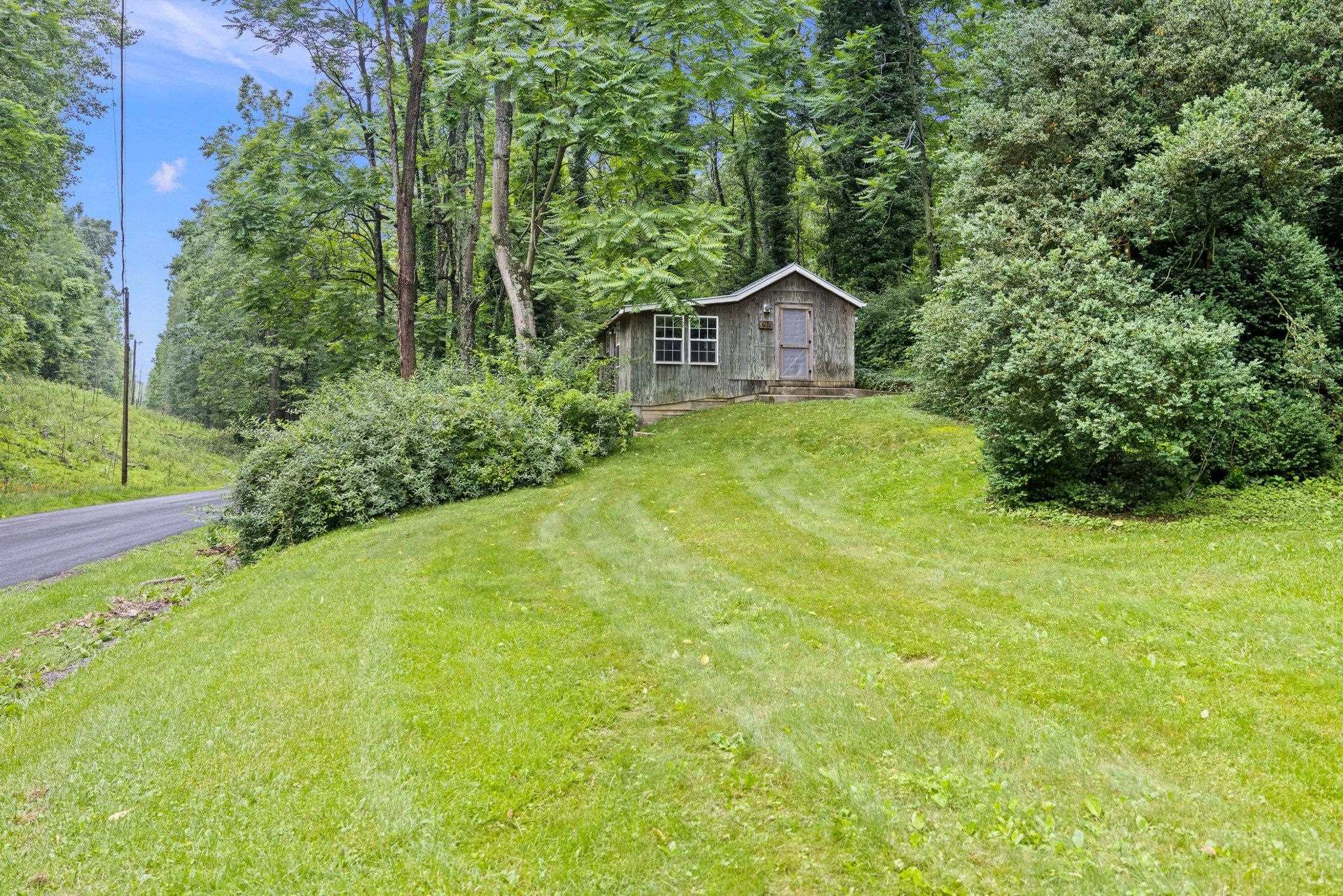 8196 BOW BENDER LN, SINGERS GLEN, Virginia 22850, 1 Bedroom Bedrooms, ,Residential,8196 BOW BENDER LN,665870 MLS # 665870