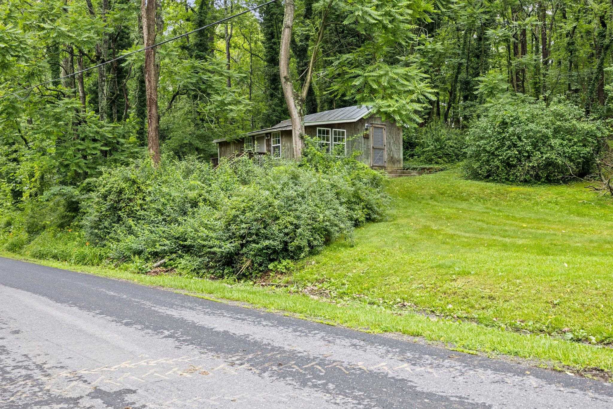 8196 BOW BENDER LN, SINGERS GLEN, Virginia 22850, 1 Bedroom Bedrooms, ,Residential,8196 BOW BENDER LN,665870 MLS # 665870