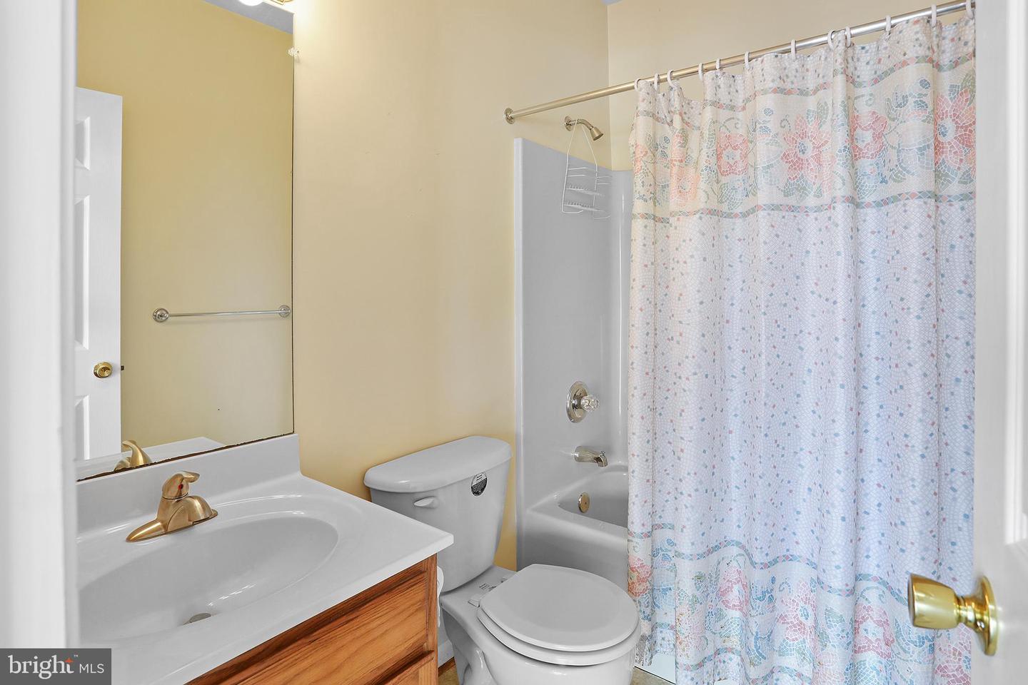 363 ALSBERRY ST, STRASBURG, Virginia 22657, 1 Bedroom Bedrooms, ,2 BathroomsBathrooms,Residential,For sale,363 ALSBERRY ST,VASH2011632 MLS # VASH2011632