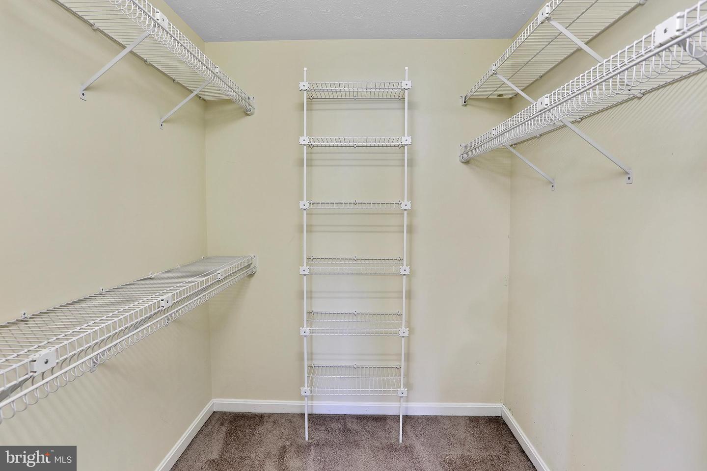 363 ALSBERRY ST, STRASBURG, Virginia 22657, 1 Bedroom Bedrooms, ,2 BathroomsBathrooms,Residential,For sale,363 ALSBERRY ST,VASH2011632 MLS # VASH2011632