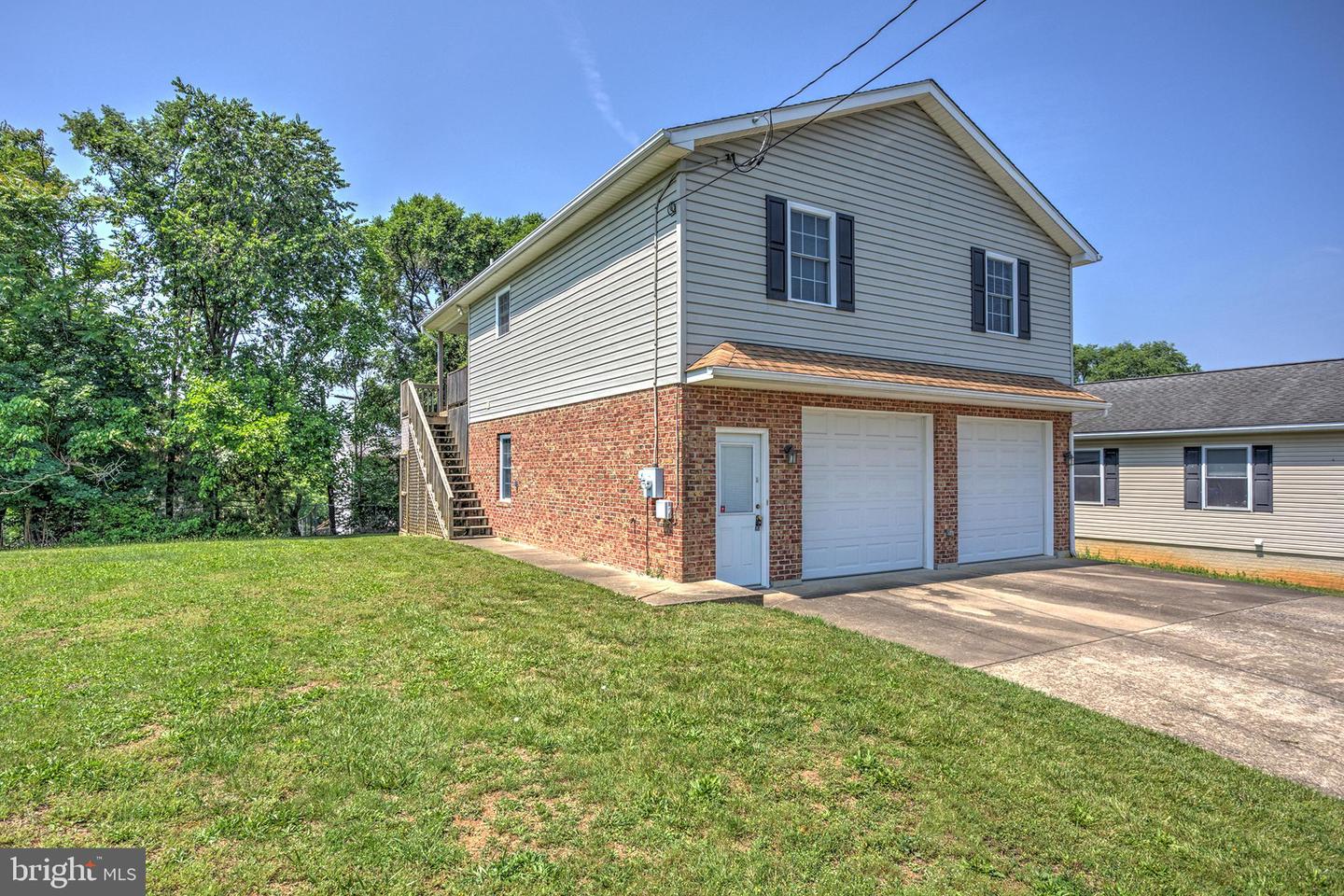 363 ALSBERRY ST, STRASBURG, Virginia 22657, 1 Bedroom Bedrooms, ,2 BathroomsBathrooms,Residential,For sale,363 ALSBERRY ST,VASH2011632 MLS # VASH2011632