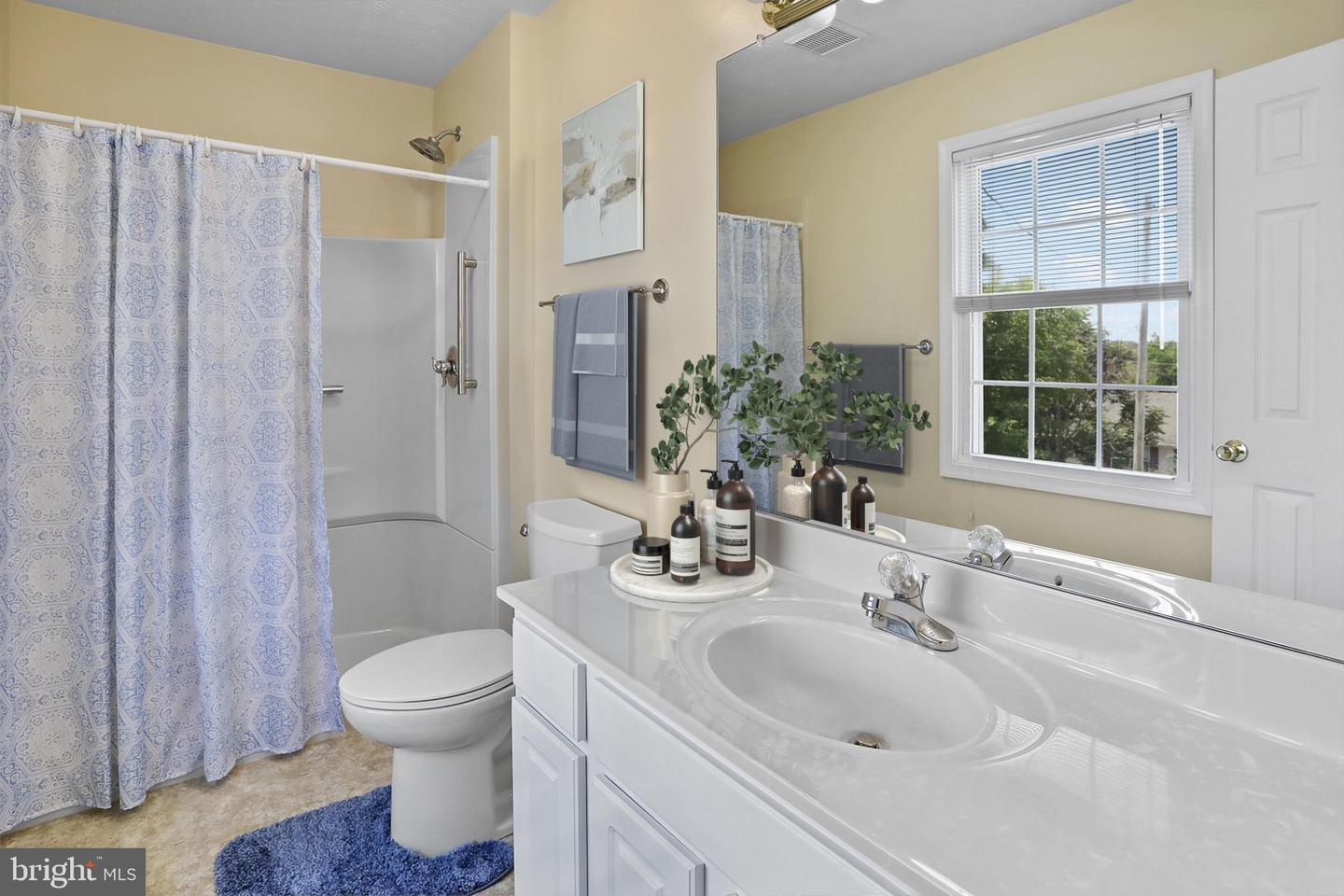 363 ALSBERRY ST, STRASBURG, Virginia 22657, 1 Bedroom Bedrooms, ,2 BathroomsBathrooms,Residential,For sale,363 ALSBERRY ST,VASH2011632 MLS # VASH2011632