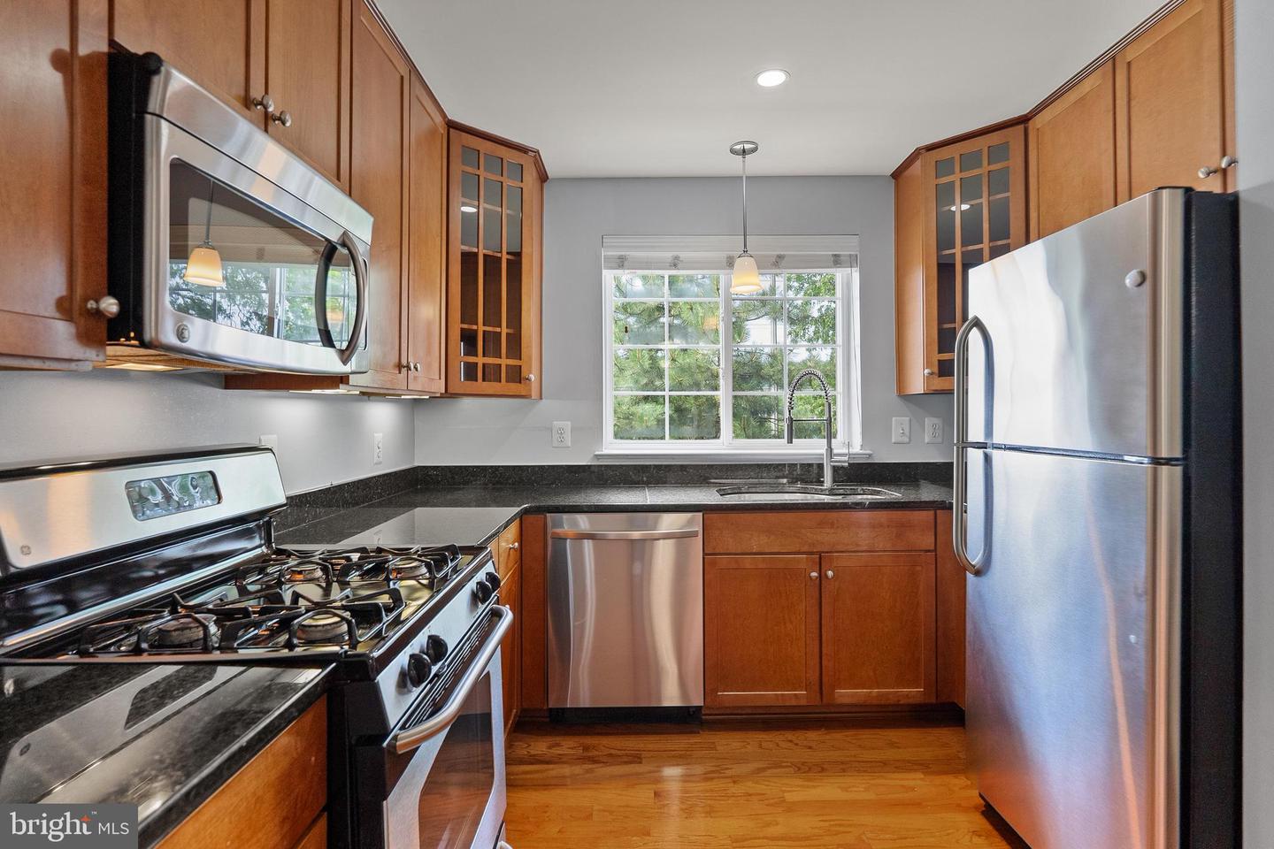 4165 S FOUR MILE RUN DR #203, ARLINGTON, Virginia 22204, 2 Bedrooms Bedrooms, ,2 BathroomsBathrooms,Residential,For sale,4165 S FOUR MILE RUN DR #203,VAAR2059012 MLS # VAAR2059012