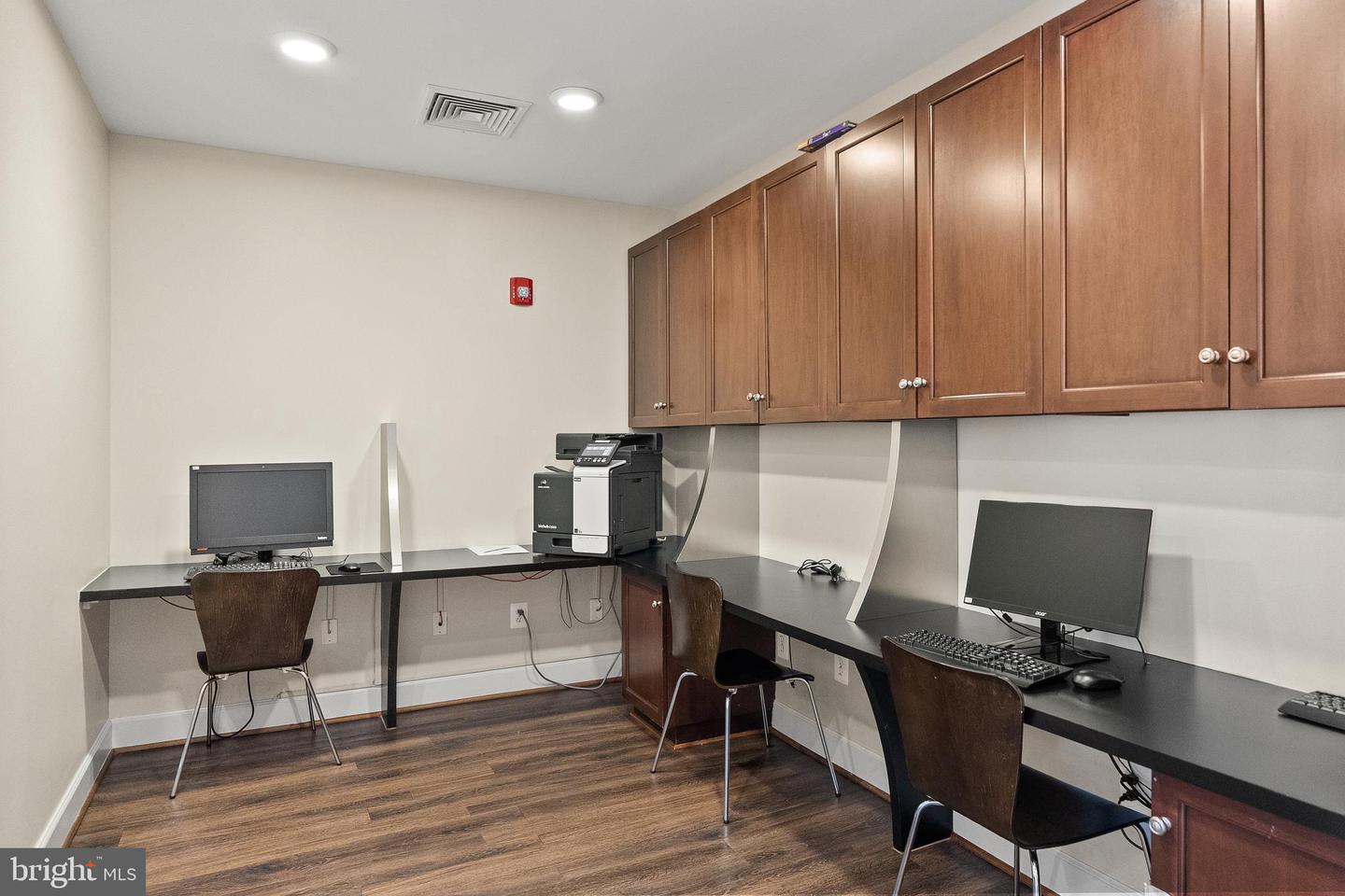 4165 S FOUR MILE RUN DR #203, ARLINGTON, Virginia 22204, 2 Bedrooms Bedrooms, ,2 BathroomsBathrooms,Residential,For sale,4165 S FOUR MILE RUN DR #203,VAAR2059012 MLS # VAAR2059012