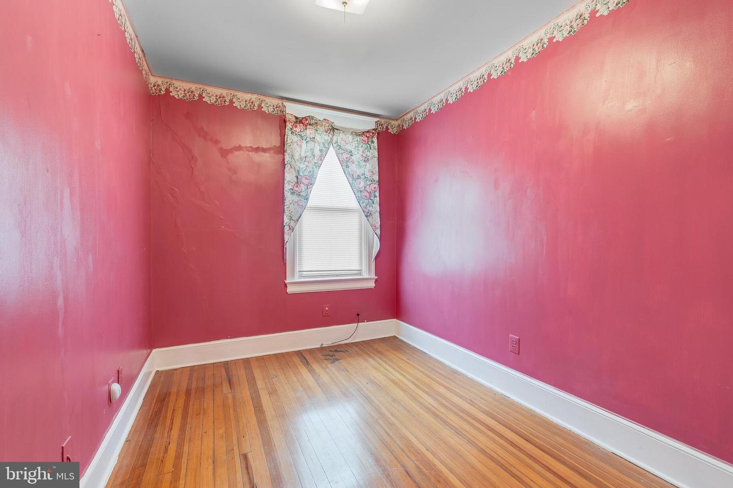 1303 KENNEDY ST NW, WASHINGTON, District Of Columbia 20011, 4 Bedrooms Bedrooms, ,1 BathroomBathrooms,Residential,For sale,1303 KENNEDY ST NW,DCDC2205468 MLS # DCDC2205468