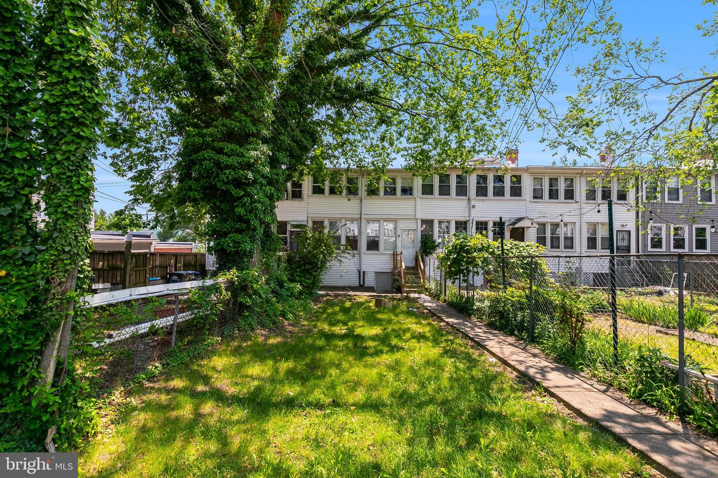 1303 KENNEDY ST NW, WASHINGTON, District Of Columbia 20011, 4 Bedrooms Bedrooms, ,1 BathroomBathrooms,Residential,For sale,1303 KENNEDY ST NW,DCDC2205468 MLS # DCDC2205468