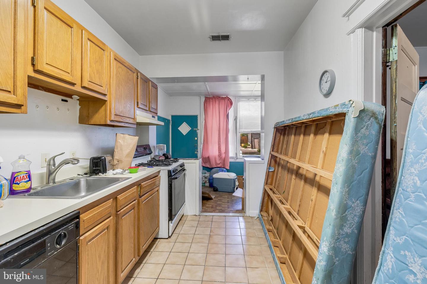 1303 KENNEDY ST NW, WASHINGTON, District Of Columbia 20011, 4 Bedrooms Bedrooms, ,1 BathroomBathrooms,Residential,For sale,1303 KENNEDY ST NW,DCDC2205468 MLS # DCDC2205468