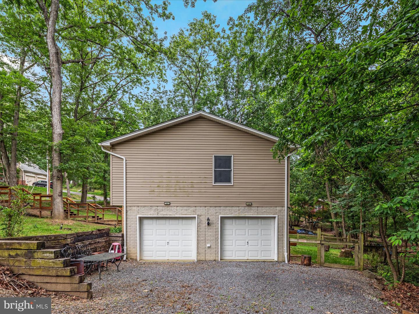 237 LAKEVIEW DR, CROSS JUNCTION, Virginia 22625, 3 Bedrooms Bedrooms, ,2 BathroomsBathrooms,Residential,For sale,237 LAKEVIEW DR,VAFV2034842 MLS # VAFV2034842