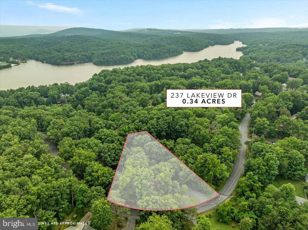237 LAKEVIEW DR, CROSS JUNCTION, Virginia 22625, 3 Bedrooms Bedrooms, ,2 BathroomsBathrooms,Residential,For sale,237 LAKEVIEW DR,VAFV2034842 MLS # VAFV2034842
