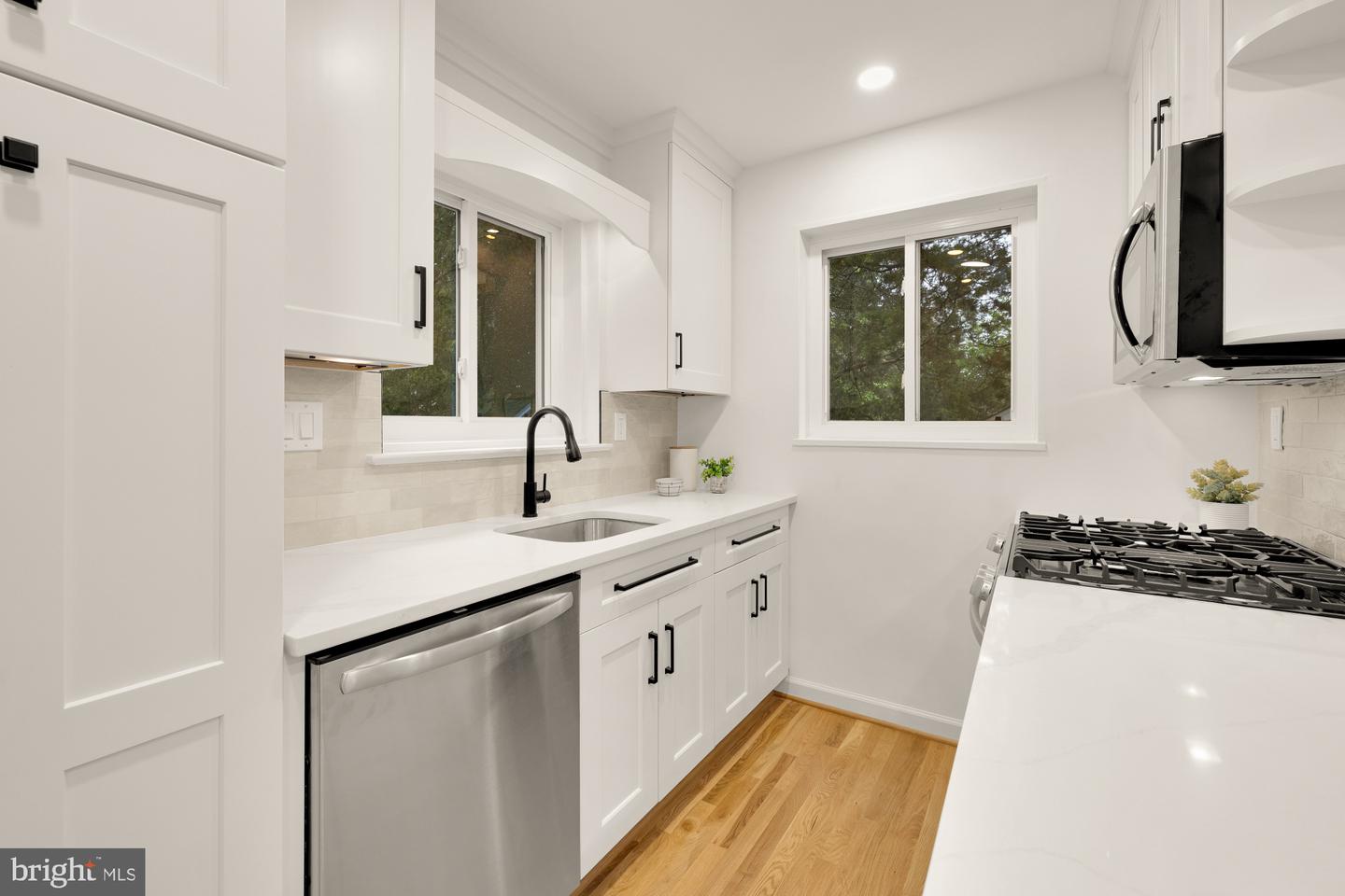 6232 18TH RD N, ARLINGTON, Virginia 22205, 3 Bedrooms Bedrooms, ,3 BathroomsBathrooms,Residential,For sale,6232 18TH RD N,VAAR2059244 MLS # VAAR2059244