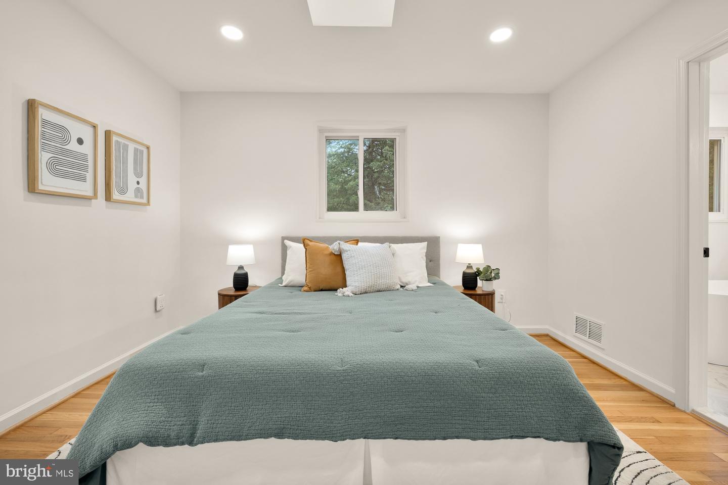 6232 18TH RD N, ARLINGTON, Virginia 22205, 3 Bedrooms Bedrooms, ,3 BathroomsBathrooms,Residential,For sale,6232 18TH RD N,VAAR2059244 MLS # VAAR2059244