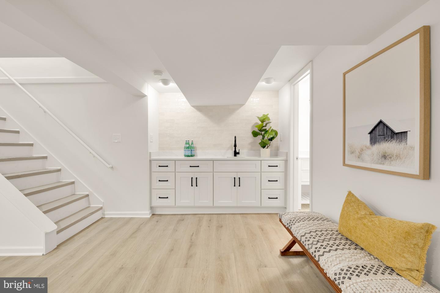 6232 18TH RD N, ARLINGTON, Virginia 22205, 3 Bedrooms Bedrooms, ,3 BathroomsBathrooms,Residential,For sale,6232 18TH RD N,VAAR2059244 MLS # VAAR2059244