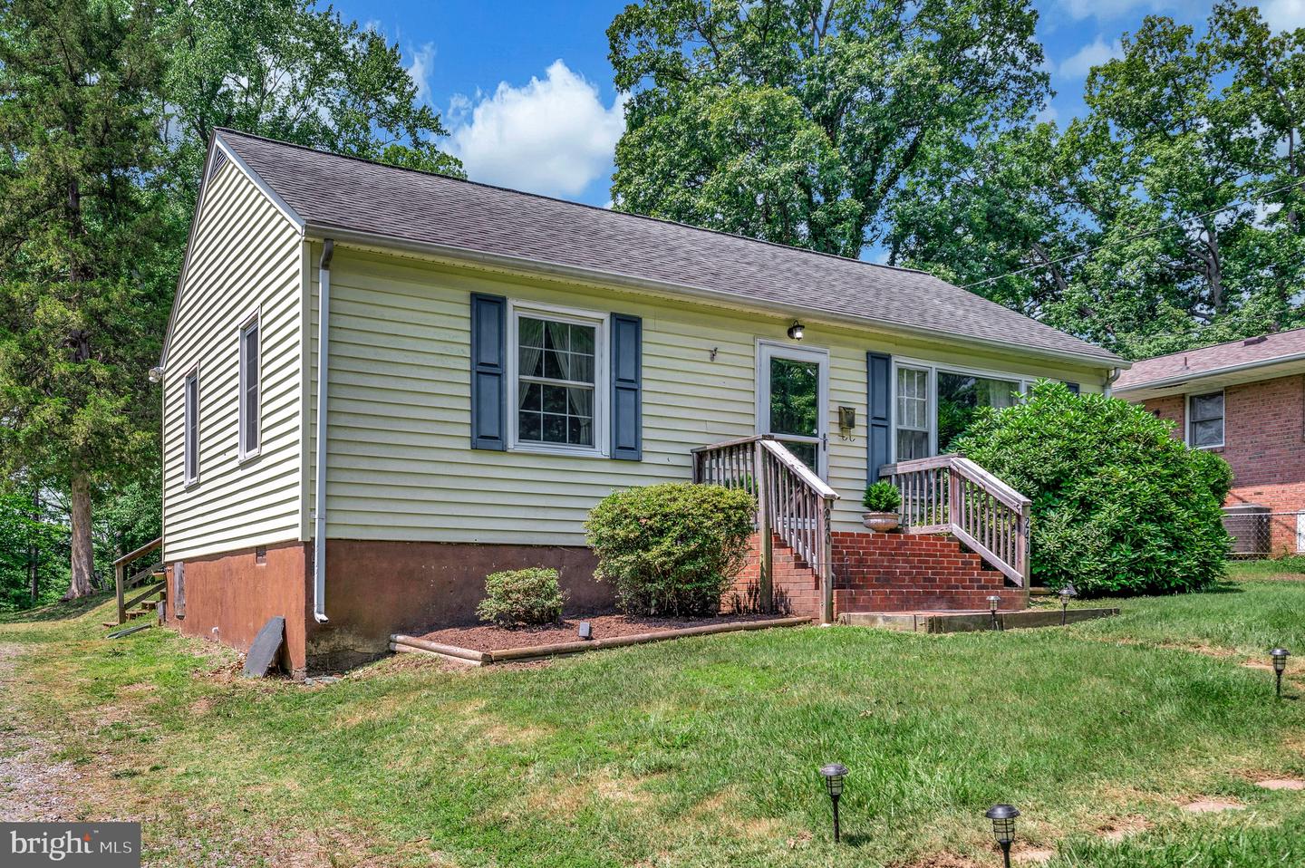 240 HILLCREST DRIVE, FREDERICKSBURG, Virginia 22401, 2 Bedrooms Bedrooms, ,1 BathroomBathrooms,Residential,For sale,240 HILLCREST DRIVE,VAFB2008440 MLS # VAFB2008440