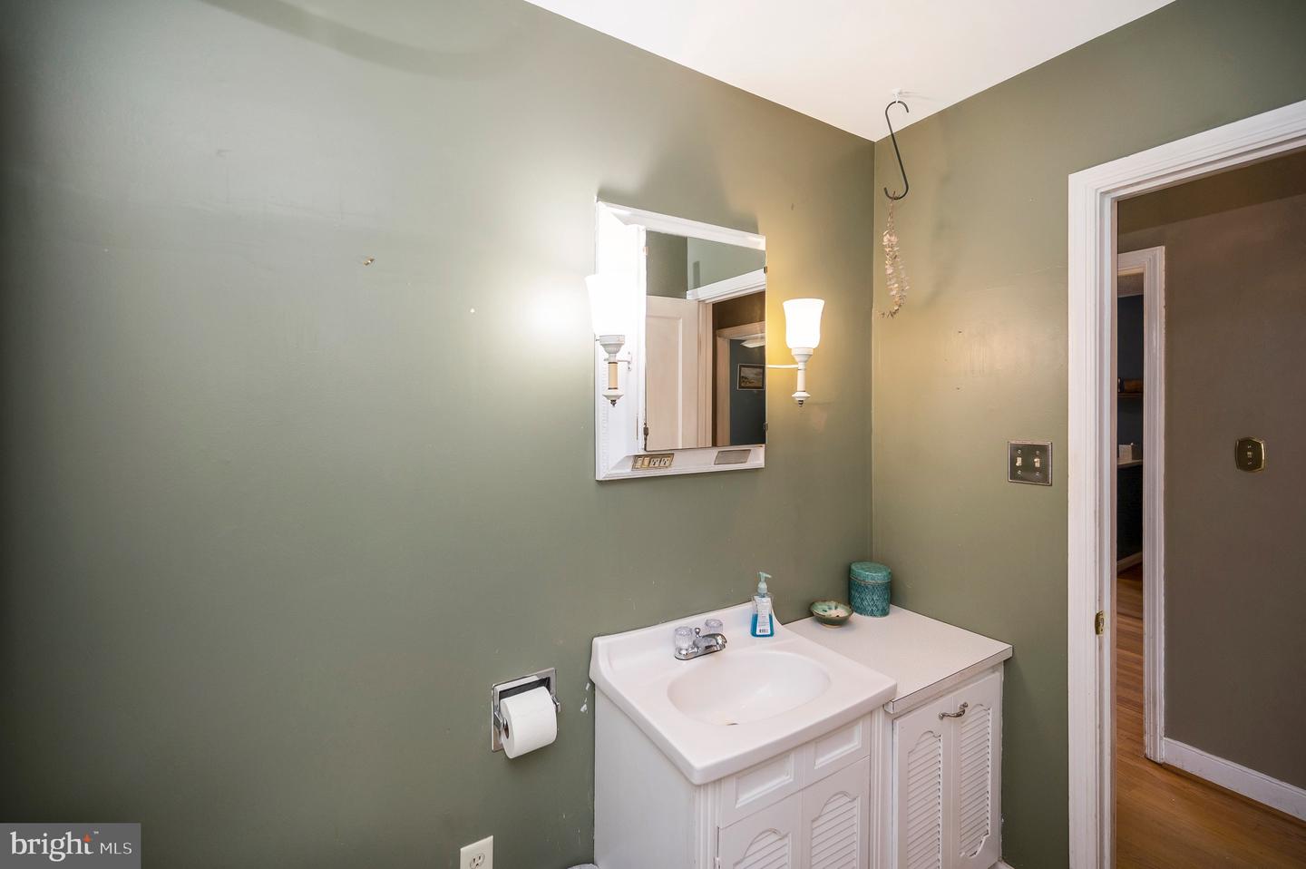 240 HILLCREST DRIVE, FREDERICKSBURG, Virginia 22401, 2 Bedrooms Bedrooms, ,1 BathroomBathrooms,Residential,For sale,240 HILLCREST DRIVE,VAFB2008440 MLS # VAFB2008440