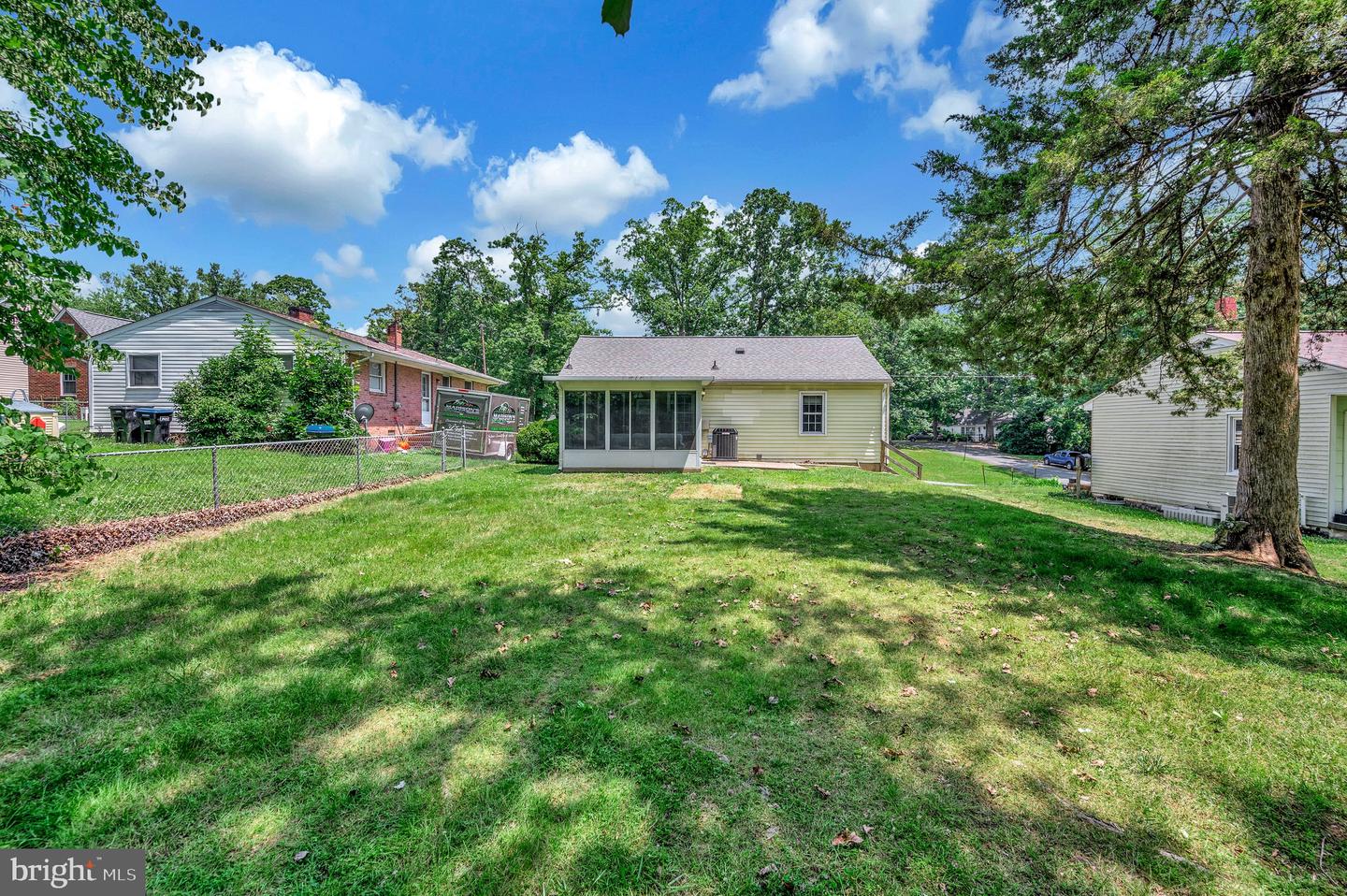 240 HILLCREST DRIVE, FREDERICKSBURG, Virginia 22401, 2 Bedrooms Bedrooms, ,1 BathroomBathrooms,Residential,For sale,240 HILLCREST DRIVE,VAFB2008440 MLS # VAFB2008440