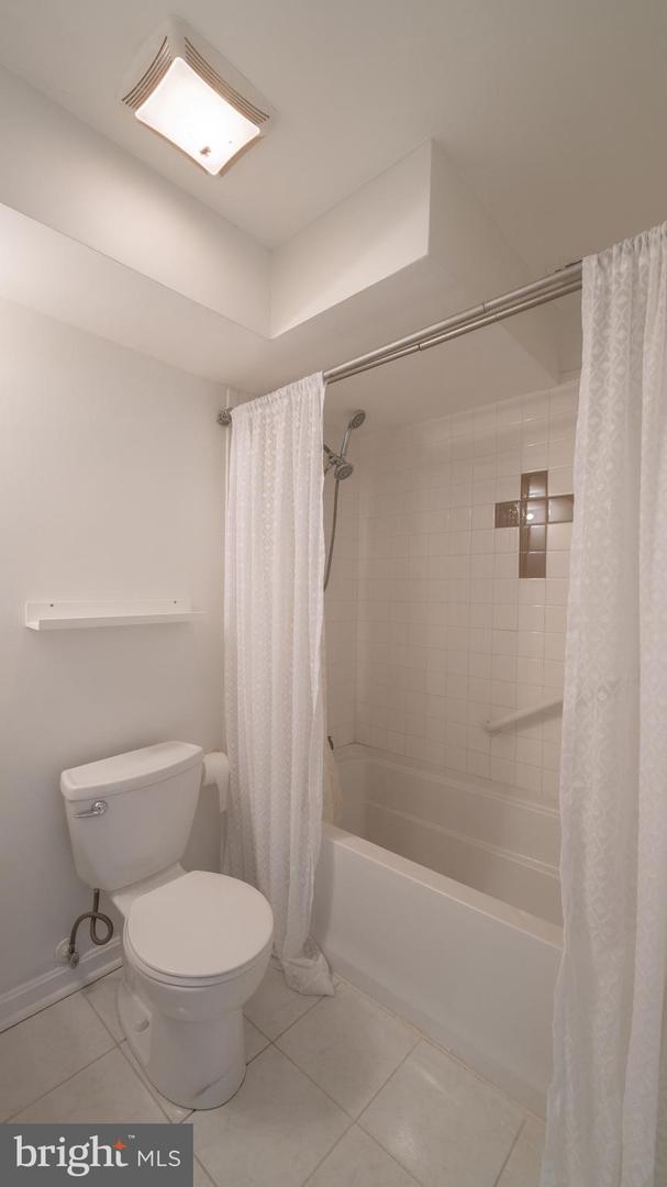 3418 SUMMIT CT NE #3418, WASHINGTON, District Of Columbia 20018, 3 Bedrooms Bedrooms, ,2 BathroomsBathrooms,Residential,For sale,3418 SUMMIT CT NE #3418,DCDC2206190 MLS # DCDC2206190