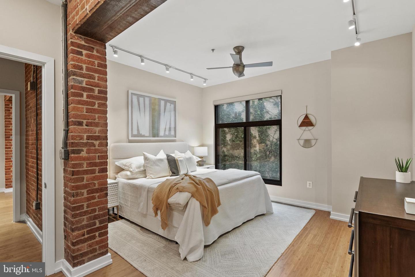 1413 P ST NW #203, WASHINGTON, District Of Columbia 20005, 3 Bedrooms Bedrooms, ,3 BathroomsBathrooms,Residential,For sale,1413 P ST NW #203,DCDC2206194 MLS # DCDC2206194
