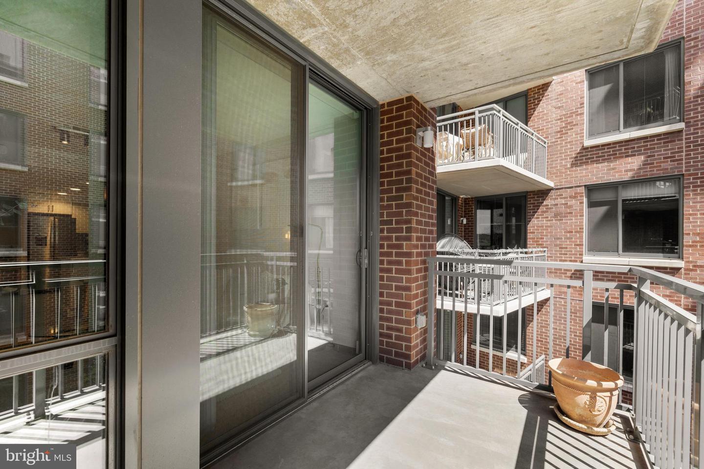 50 FLORIDA AVE NE #404, WASHINGTON, District Of Columbia 20002, 1 Bedroom Bedrooms, ,1 BathroomBathrooms,Residential,For sale,50 FLORIDA AVE NE #404,DCDC2206238 MLS # DCDC2206238