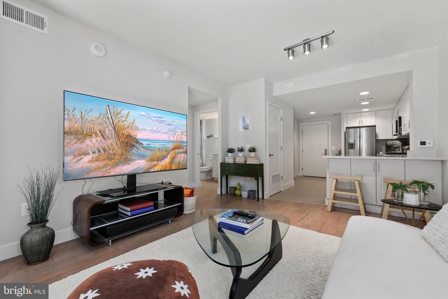 50 FLORIDA AVE NE #404, WASHINGTON, District Of Columbia 20002, 1 Bedroom Bedrooms, ,1 BathroomBathrooms,Residential,For sale,50 FLORIDA AVE NE #404,DCDC2206238 MLS # DCDC2206238