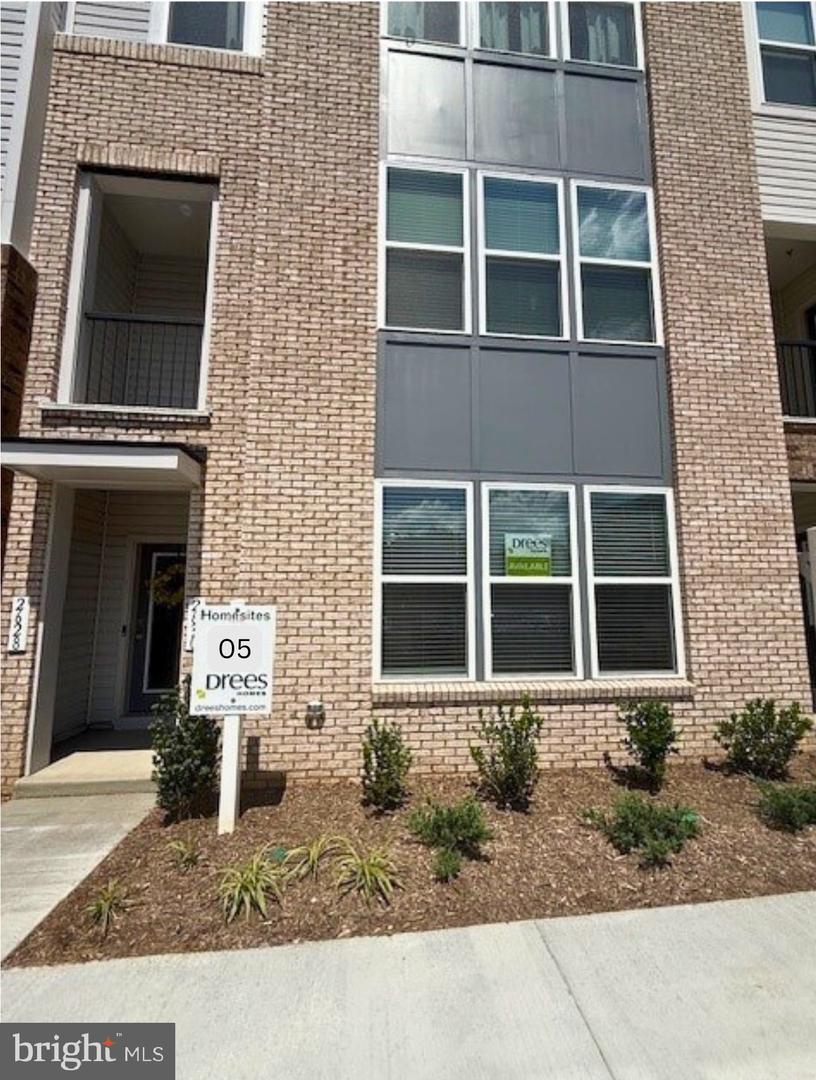 2630 NEABSCO COMMON PLACE, WOODBRIDGE, Virginia 22191, 2 Bedrooms Bedrooms, ,2 BathroomsBathrooms,Residential,For sale,2630 NEABSCO COMMON PLACE,VAPW2097402 MLS # VAPW2097402
