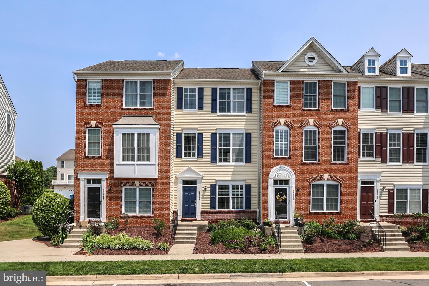 25154 MONTEITH TER, CHANTILLY, Virginia 20152, 3 Bedrooms Bedrooms, ,3 BathroomsBathrooms,Residential,For sale,25154 MONTEITH TER,VALO2099934 MLS # VALO2099934