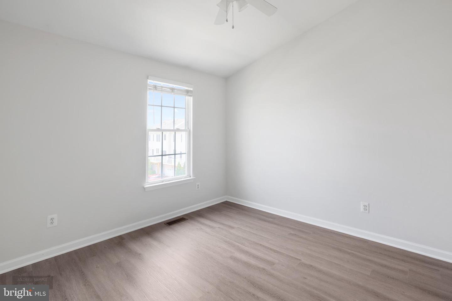 25154 MONTEITH TER, CHANTILLY, Virginia 20152, 3 Bedrooms Bedrooms, ,3 BathroomsBathrooms,Residential,For sale,25154 MONTEITH TER,VALO2099934 MLS # VALO2099934