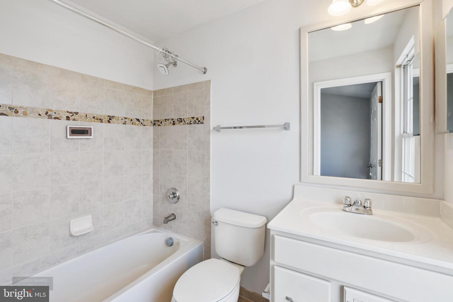 25154 MONTEITH TER, CHANTILLY, Virginia 20152, 3 Bedrooms Bedrooms, ,3 BathroomsBathrooms,Residential,For sale,25154 MONTEITH TER,VALO2099934 MLS # VALO2099934