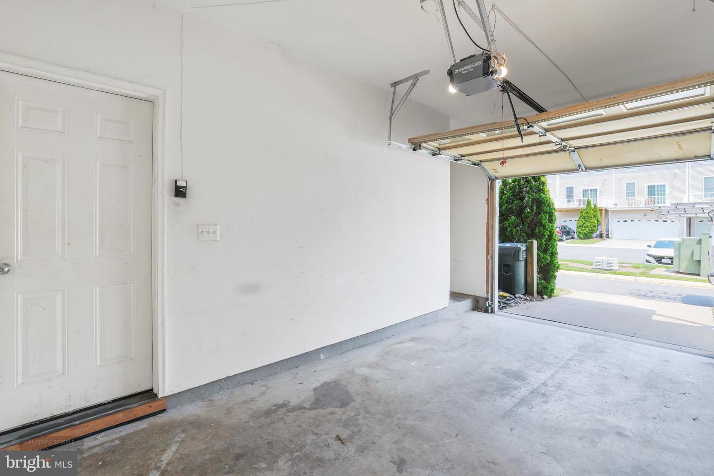 25154 MONTEITH TER, CHANTILLY, Virginia 20152, 3 Bedrooms Bedrooms, ,3 BathroomsBathrooms,Residential,For sale,25154 MONTEITH TER,VALO2099934 MLS # VALO2099934