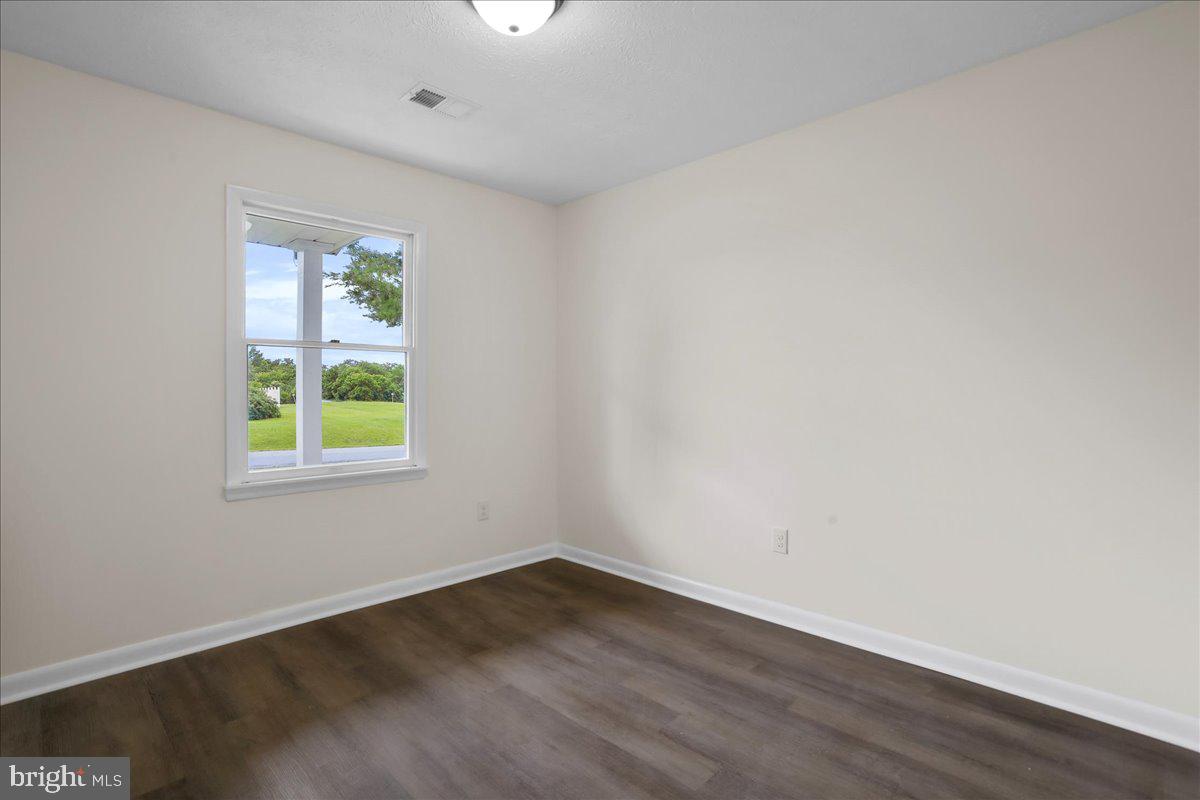 116 SOMERSET DR, STEPHENS CITY, Virginia 22655, 3 Bedrooms Bedrooms, ,2 BathroomsBathrooms,Residential,For sale,116 SOMERSET DR,VAFV2034986 MLS # VAFV2034986