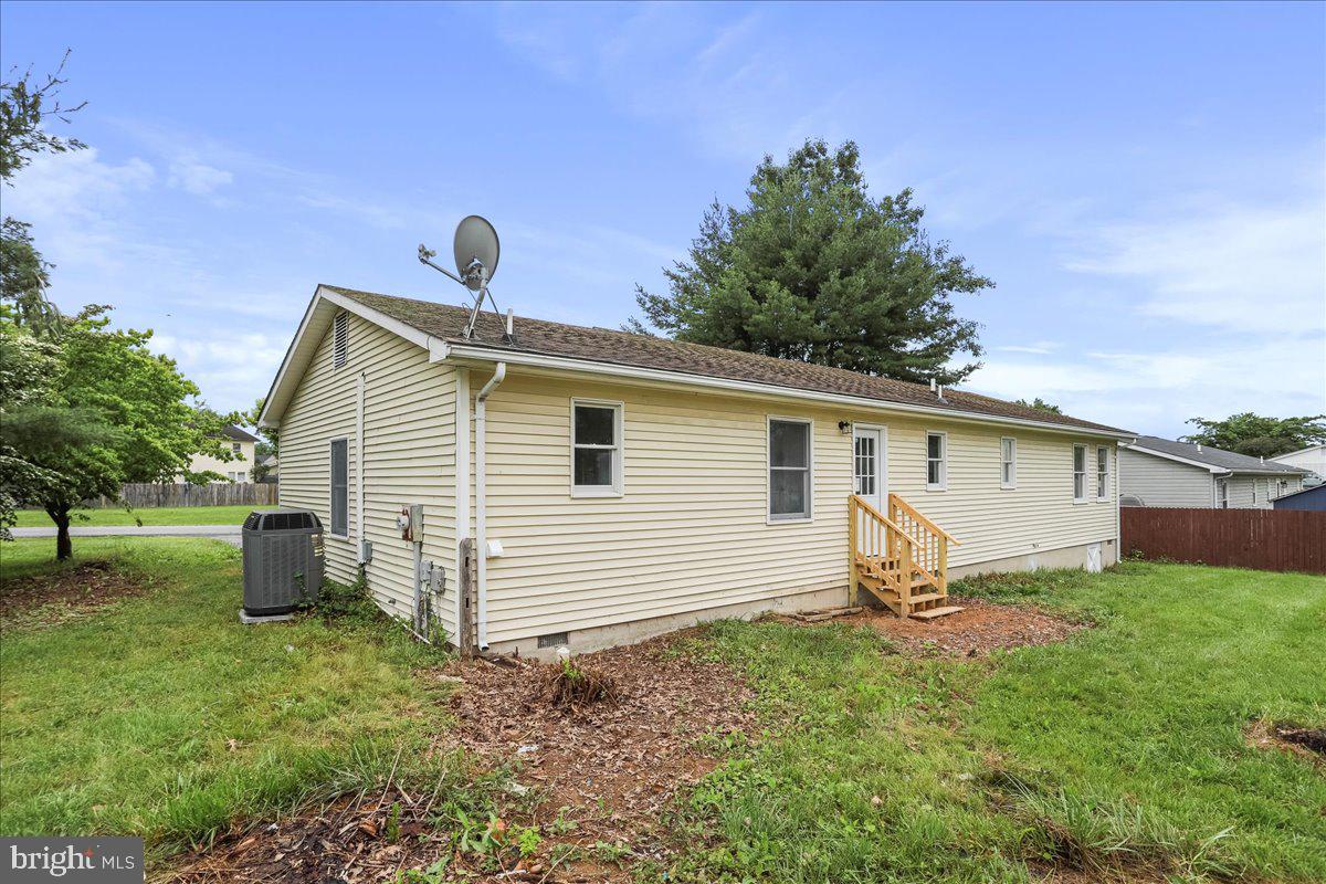 116 SOMERSET DR, STEPHENS CITY, Virginia 22655, 3 Bedrooms Bedrooms, ,2 BathroomsBathrooms,Residential,For sale,116 SOMERSET DR,VAFV2034986 MLS # VAFV2034986