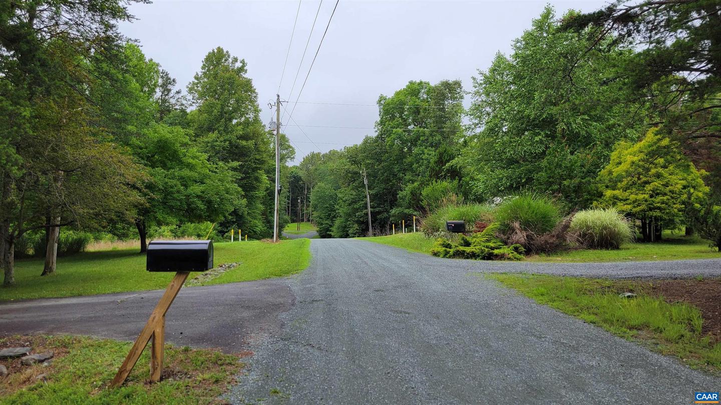 112 PINE CREST LN, GORDONSVILLE, Virginia 22942, 3 Bedrooms Bedrooms, ,2 BathroomsBathrooms,Residential,For sale,112 PINE CREST LN,665867 MLS # 665867