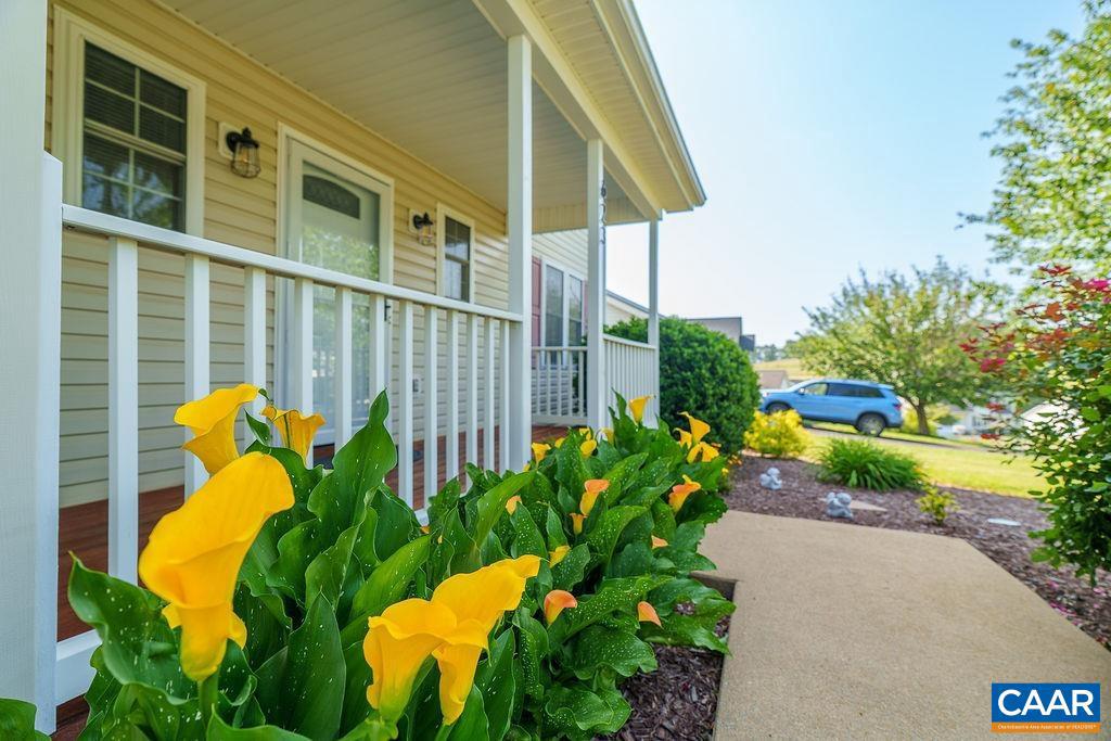 623 BULL RUN, STAUNTON, Virginia 24401, 3 Bedrooms Bedrooms, ,2 BathroomsBathrooms,Residential,For sale,623 BULL RUN,665869 MLS # 665869