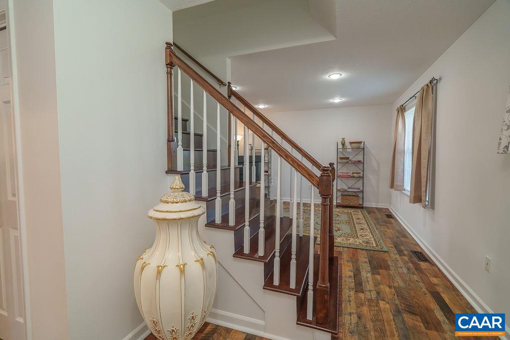 623 BULL RUN, STAUNTON, Virginia 24401, 3 Bedrooms Bedrooms, ,2 BathroomsBathrooms,Residential,For sale,623 BULL RUN,665869 MLS # 665869