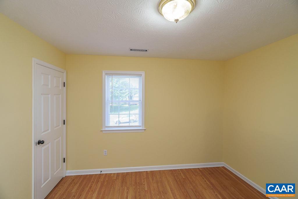 623 BULL RUN, STAUNTON, Virginia 24401, 3 Bedrooms Bedrooms, ,2 BathroomsBathrooms,Residential,For sale,623 BULL RUN,665869 MLS # 665869