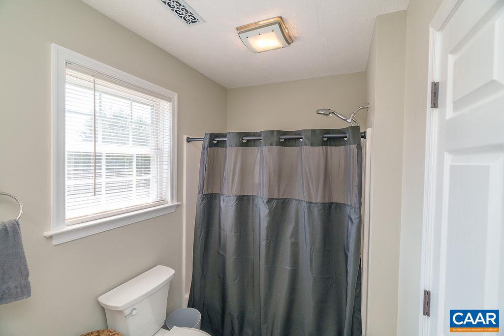 623 BULL RUN, STAUNTON, Virginia 24401, 3 Bedrooms Bedrooms, ,2 BathroomsBathrooms,Residential,For sale,623 BULL RUN,665869 MLS # 665869