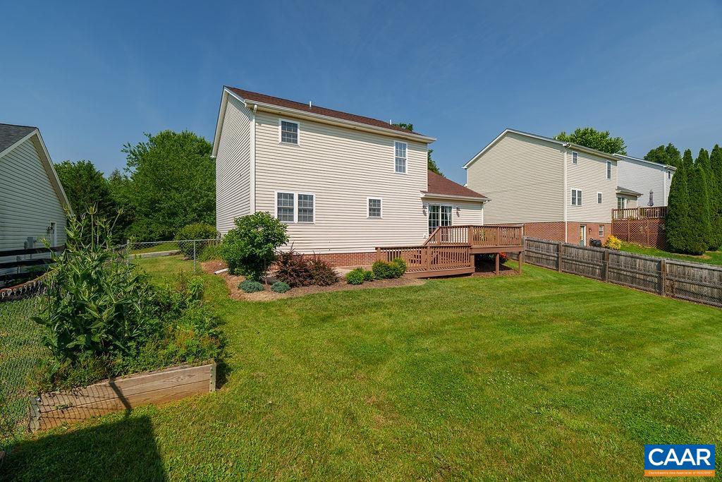 623 BULL RUN, STAUNTON, Virginia 24401, 3 Bedrooms Bedrooms, ,2 BathroomsBathrooms,Residential,For sale,623 BULL RUN,665869 MLS # 665869