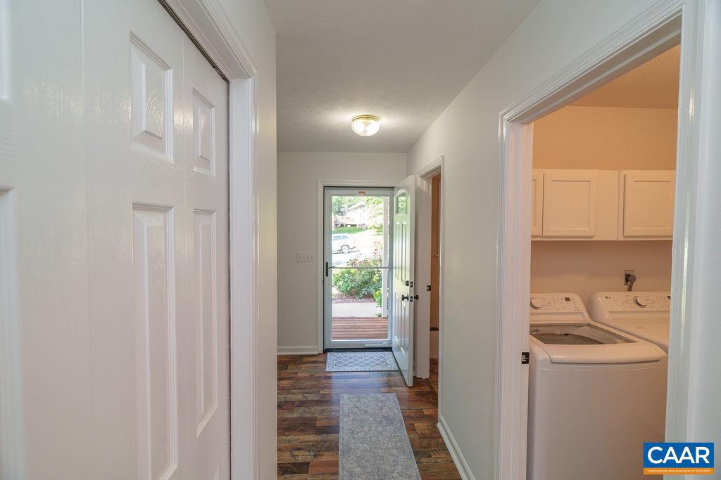 623 BULL RUN, STAUNTON, Virginia 24401, 3 Bedrooms Bedrooms, ,2 BathroomsBathrooms,Residential,For sale,623 BULL RUN,665869 MLS # 665869