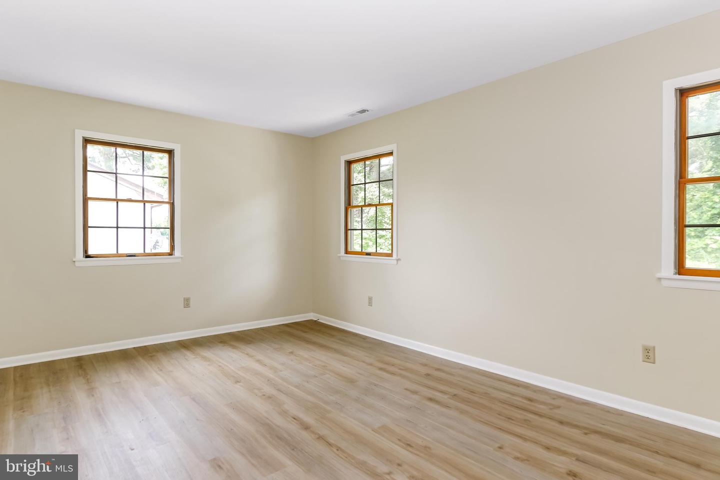 4421 EASTWINDS, CHINCOTEAGUE ISLAND, Virginia 23336, 2 Bedrooms Bedrooms, ,2 BathroomsBathrooms,Residential,For sale,4421 EASTWINDS,VAAC2001962 MLS # VAAC2001962