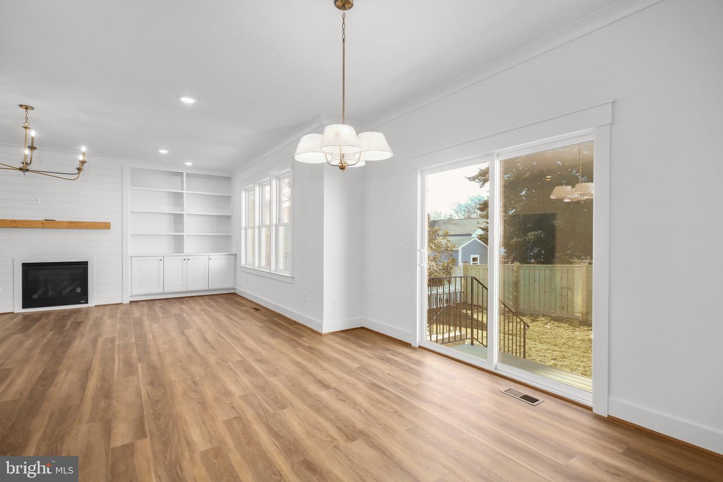 822 MONCURE ST, FREDERICKSBURG, Virginia 22401, 4 Bedrooms Bedrooms, ,3 BathroomsBathrooms,Residential,For sale,822 MONCURE ST,VAFB2008464 MLS # VAFB2008464
