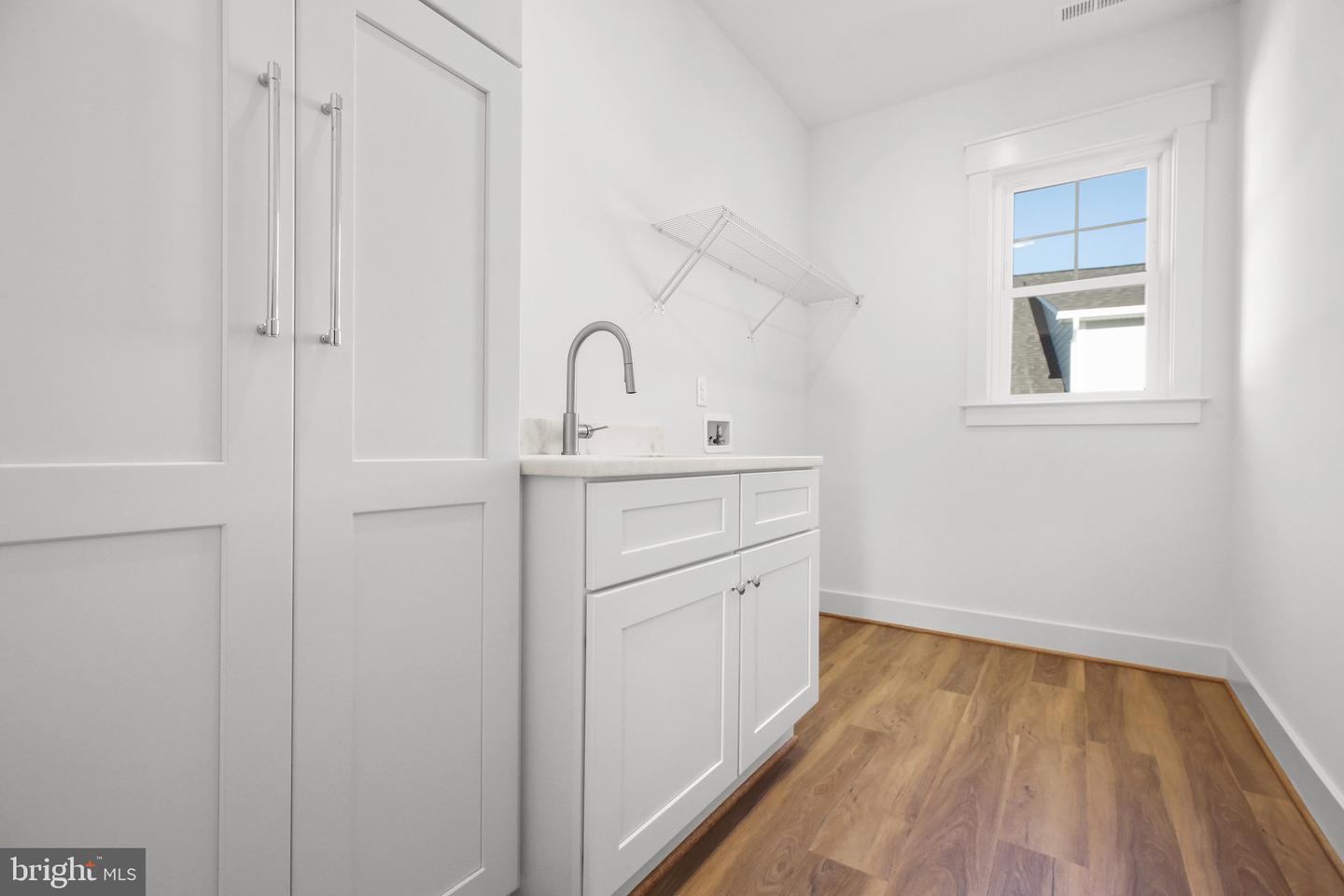 822 MONCURE ST, FREDERICKSBURG, Virginia 22401, 4 Bedrooms Bedrooms, ,3 BathroomsBathrooms,Residential,For sale,822 MONCURE ST,VAFB2008464 MLS # VAFB2008464