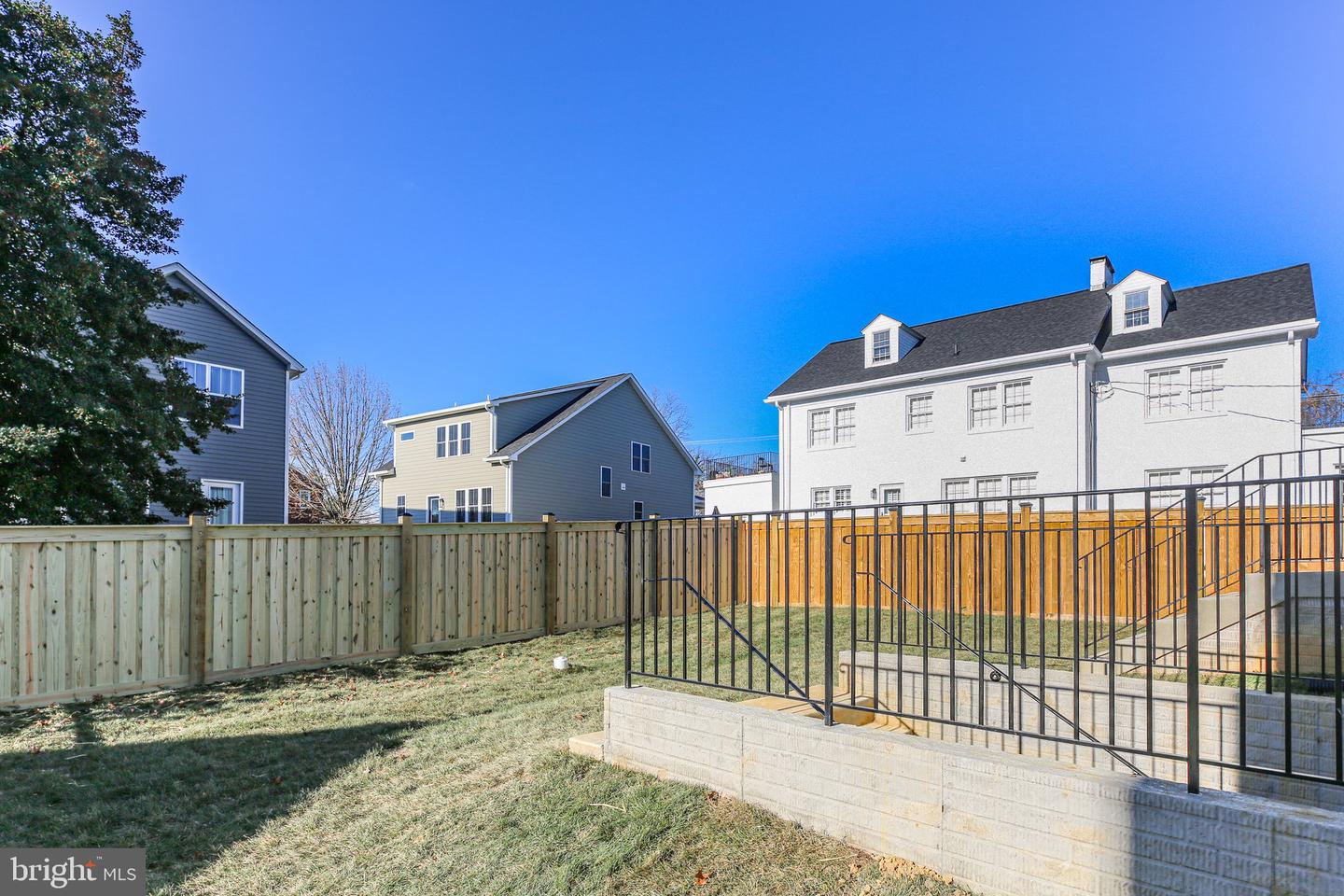 822 MONCURE ST, FREDERICKSBURG, Virginia 22401, 4 Bedrooms Bedrooms, ,3 BathroomsBathrooms,Residential,For sale,822 MONCURE ST,VAFB2008464 MLS # VAFB2008464