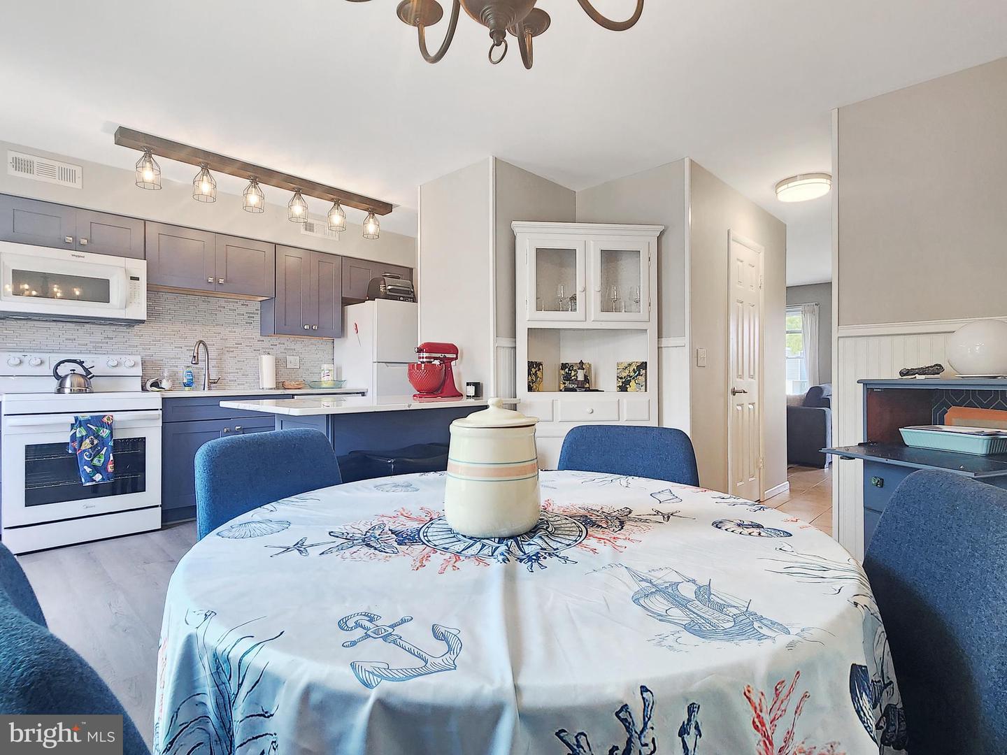 7207 BUNTING RD, CHINCOTEAGUE ISLAND, Virginia 23336, 2 Bedrooms Bedrooms, ,2 BathroomsBathrooms,Residential,For sale,7207 BUNTING RD,VAAC2001966 MLS # VAAC2001966