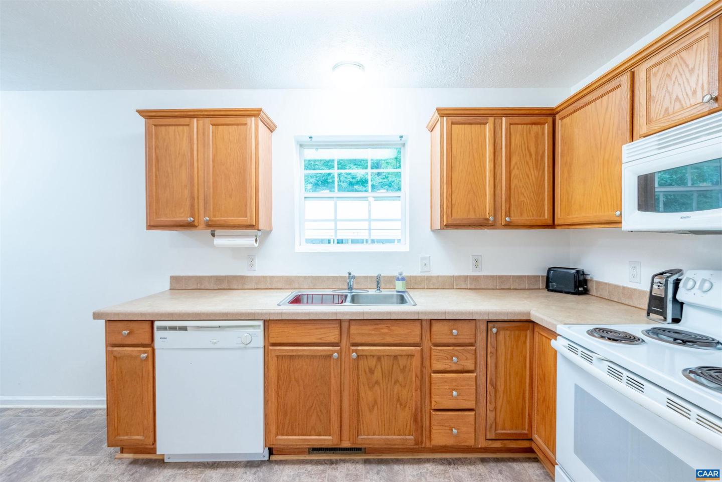 4620 THOMAS JEFFERSON PKWY, PALMYRA, Virginia 22963, 3 Bedrooms Bedrooms, ,2 BathroomsBathrooms,Residential,For sale,4620 THOMAS JEFFERSON PKWY,665874 MLS # 665874