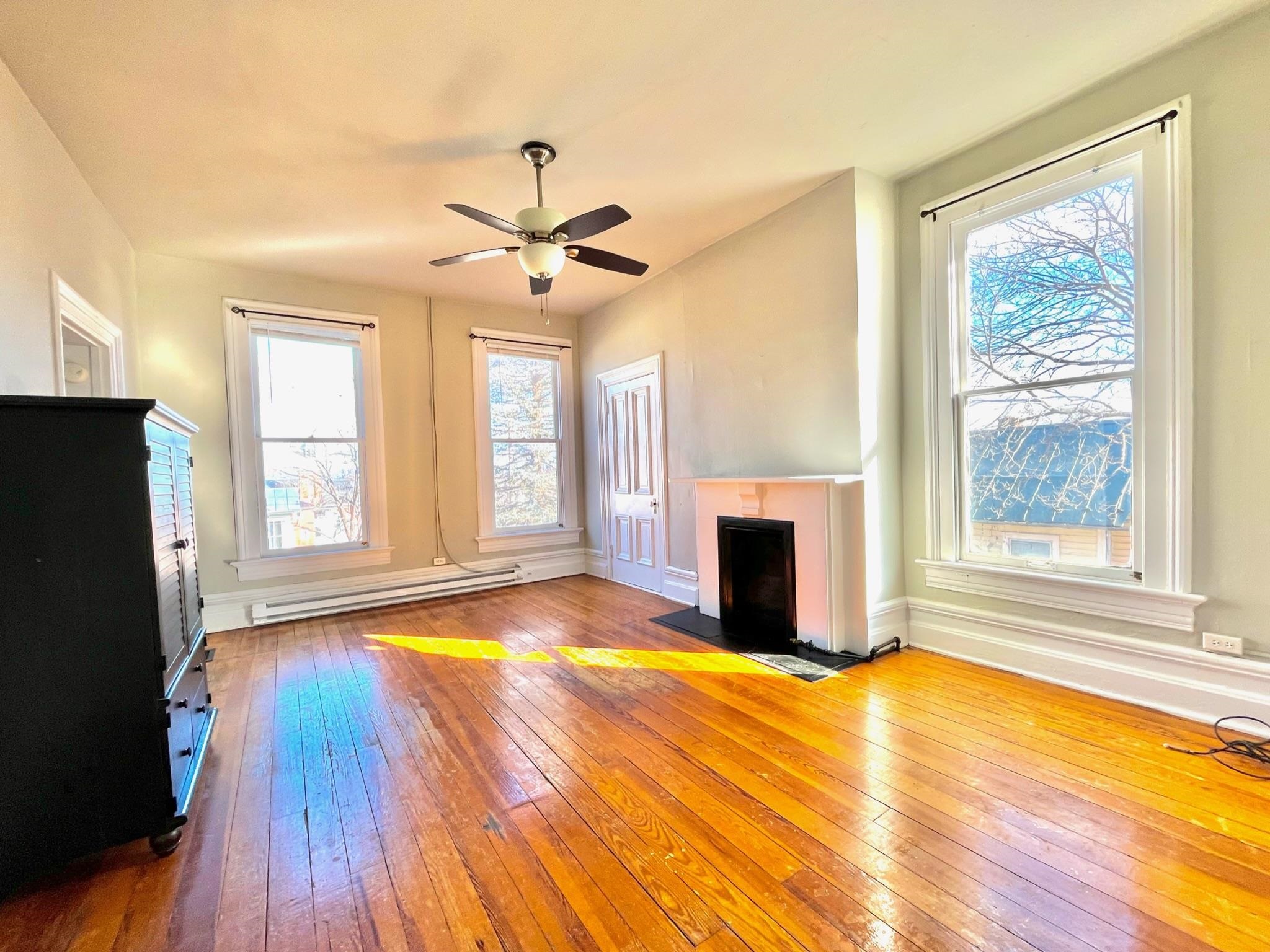 20 N JEFFERSON ST, STAUNTON, Virginia 24401, ,Residential,20 N JEFFERSON ST,665888 MLS # 665888