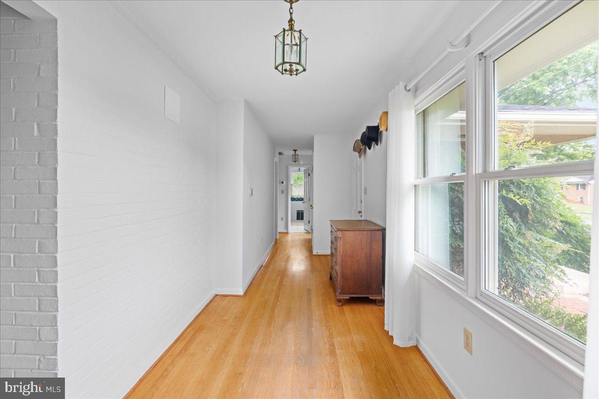 331 RIDGE AVE, WINCHESTER, Virginia 22601, 4 Bedrooms Bedrooms, ,3 BathroomsBathrooms,Residential,For sale,331 RIDGE AVE,VAWI2007374 MLS # VAWI2007374