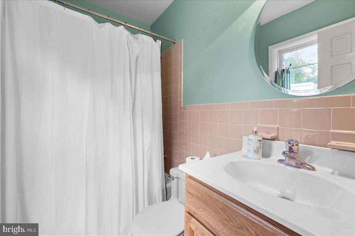 331 RIDGE AVE, WINCHESTER, Virginia 22601, 4 Bedrooms Bedrooms, ,3 BathroomsBathrooms,Residential,For sale,331 RIDGE AVE,VAWI2007374 MLS # VAWI2007374