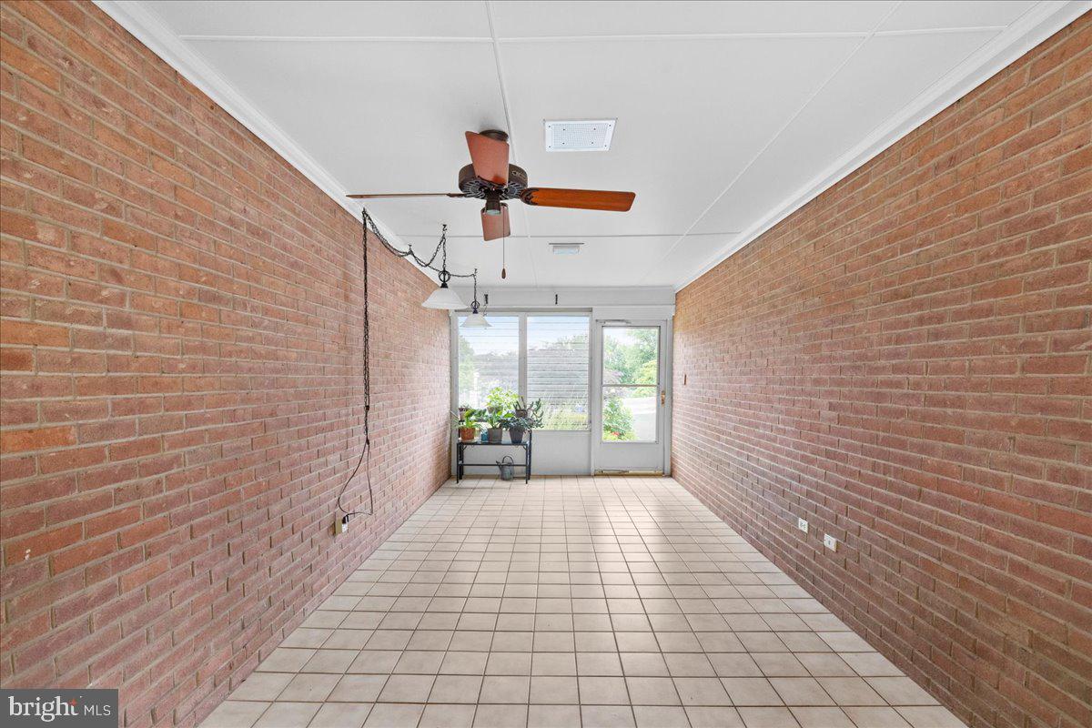 331 RIDGE AVE, WINCHESTER, Virginia 22601, 4 Bedrooms Bedrooms, ,3 BathroomsBathrooms,Residential,For sale,331 RIDGE AVE,VAWI2007374 MLS # VAWI2007374