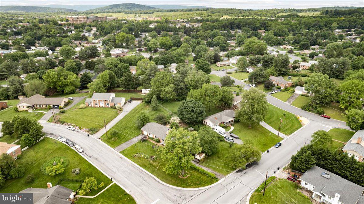 331 RIDGE AVE, WINCHESTER, Virginia 22601, 4 Bedrooms Bedrooms, ,3 BathroomsBathrooms,Residential,For sale,331 RIDGE AVE,VAWI2007374 MLS # VAWI2007374