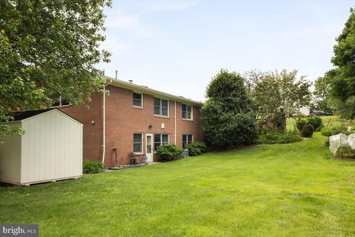 331 RIDGE AVE, WINCHESTER, Virginia 22601, 4 Bedrooms Bedrooms, ,3 BathroomsBathrooms,Residential,For sale,331 RIDGE AVE,VAWI2007374 MLS # VAWI2007374